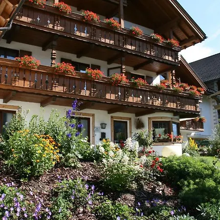 Aparthotel Montana 3*